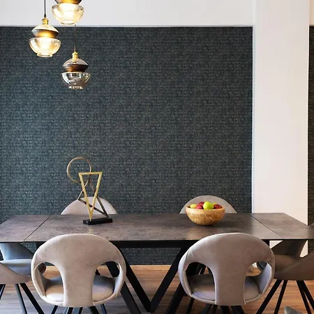 Διαμέρισμα Stylish 2br With Lush Terrace Near National Museum