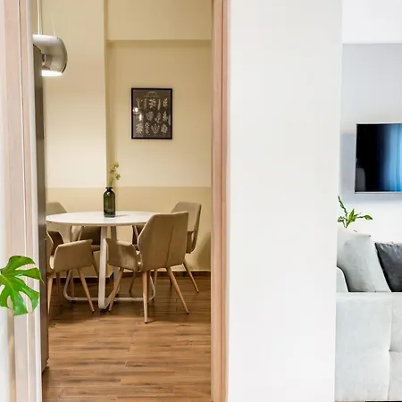 Apartment Stylish 2br With Lush Terrace Near National Museum