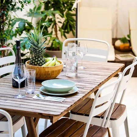 Apartment Stylish 2br With Lush Terrace Near National Museum *